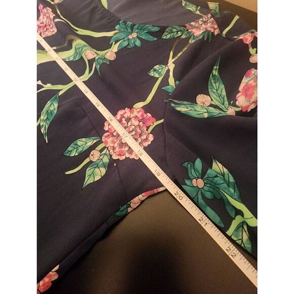 Anthropologie HD in Paris Eira green floral blouse size 6 - Picture 6 of 9